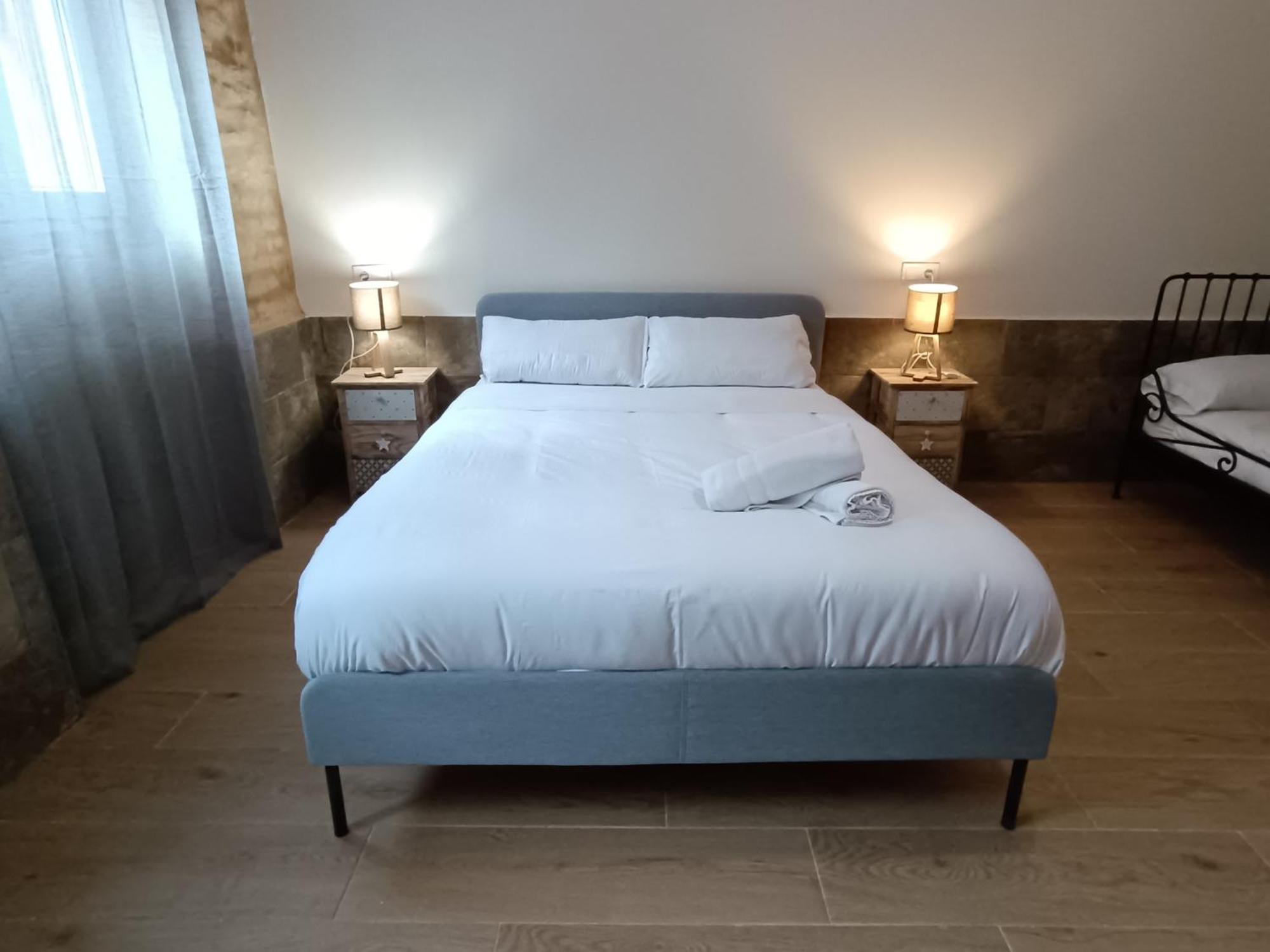 Almona Puente De Barcas - Kainga Homes Seville Ngoại thất bức ảnh